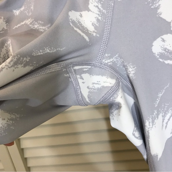 Wunder Under Hi-Rise Tight 25" Full-On Luxtreme Size 2 - Picture 13 of 16